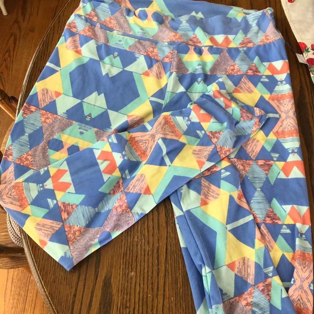 LULAROE Leggings - Blue Peach & Green